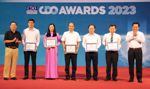 Khai thác cơ sở dữ liệu quốc gia về dân cư hướng đến phục vụ người dân và doanh nghiệp