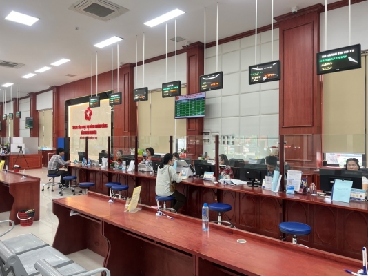 Đẩy mạnh xây dựng chính quyền số phục vụ người dân, doanh nghiệp