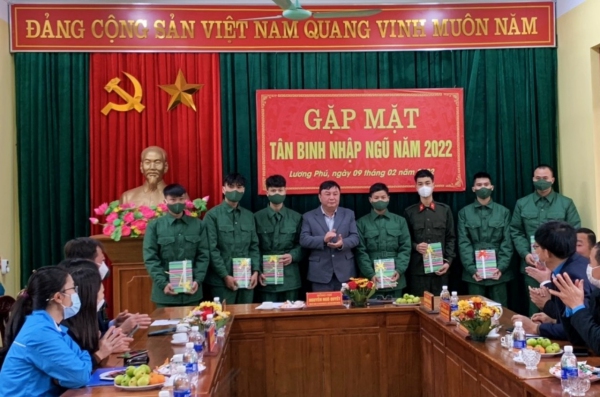 Phú Bình: Gặp mặt, động viên tân binh trước khi lên đường nhập ngũ