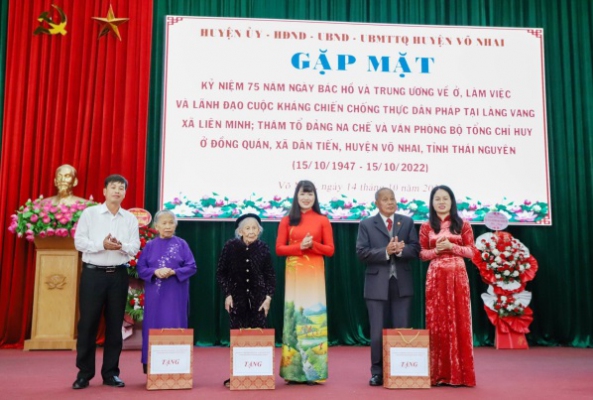 Võ Nhai: Kỷ niệm 75 năm Bác Hồ và Trung ương về ở, làm việc và lãnh đạo cuộc kháng chiến chống thực dân Pháp
