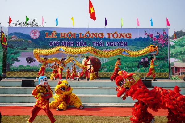 Tưng bừng Lễ hội Lồng tồng ATK Định Hóa - Thái Nguyên năm 2023