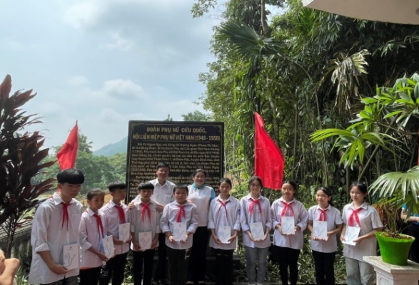 Trung ương Hội LHPN Việt Nam tổ chức các hoạt động về nguồn tại tỉnh Thái Nguyên nhân dịp 27/7