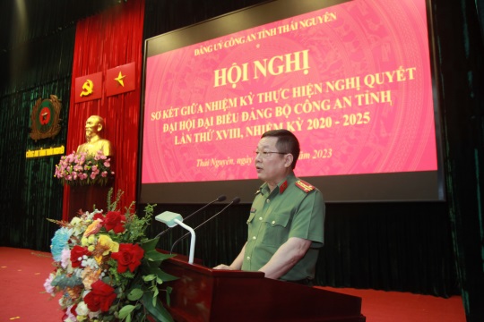 Đảng ủy Công an tỉnh sơ kết giữa nhiệm kỳ