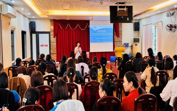 Nâng cao kiến thức cho cán bộ, hội viên phụ nữ về phòng, chống bạo lực gia đình và xâm hại tình dục