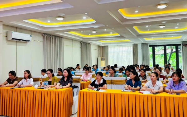 Nâng cao năng lực xây dựng nông thôn mới cho cán bộ, hội viên phụ nữ