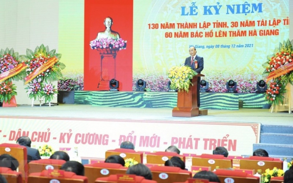 Hà Giang phấn đấu “sống trên đá, thoát nghèo trên đá và tiến tới làm giàu trên đá”