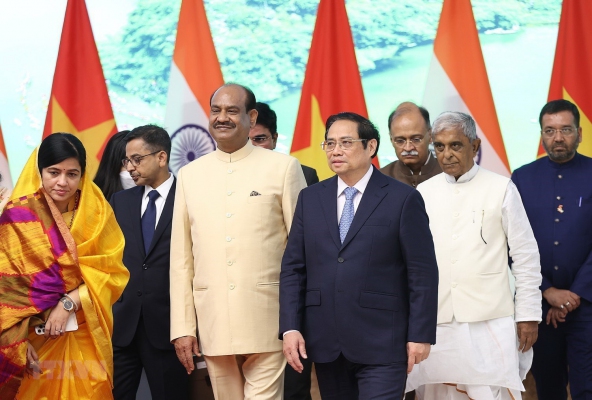 Thủ tướng Phạm Minh Chính hội kiến Chủ tịch Hạ viện Ấn Độ Om Birla