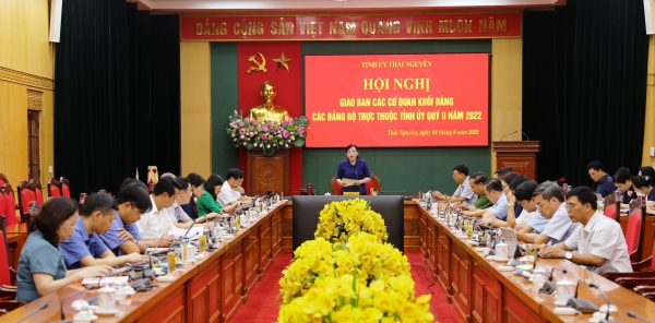 Giao ban các cơ quan khối Đảng và các đảng bộ trực thuộc Tỉnh ủy quý II/2022