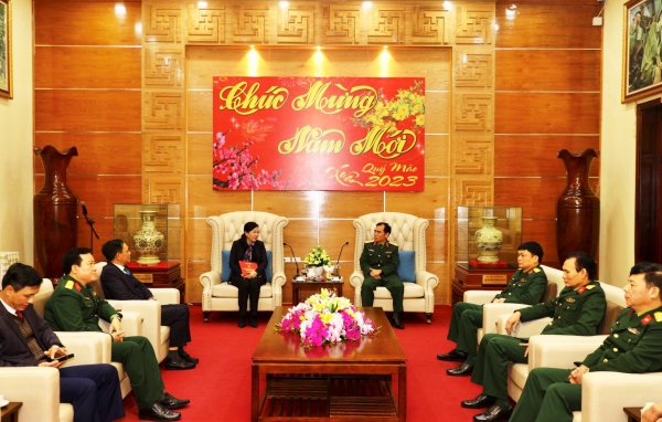 Đồng chí Bí thư Tỉnh uỷ thăm, chúc Tết nhân dịp Tết Nguyên đán