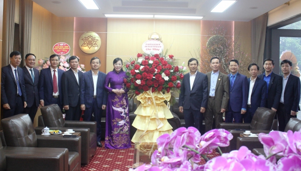 Chúc mừng nhân kỷ niệm 93 năm Ngày thành lập Đảng