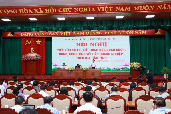 Hội nghị tiếp xúc cử tri, đối thoại với các doanh nghiệp trên địa bàn tỉnh