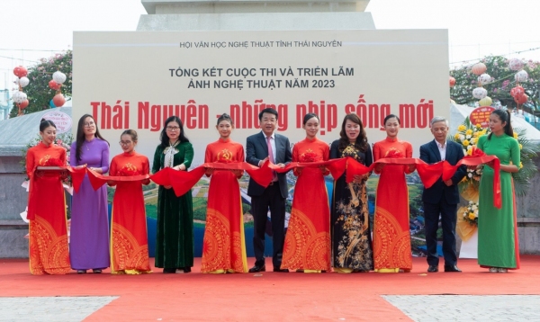 Khai mạc Triển lãm ảnh nghệ thuật “Thái Nguyên - Những nhịp sống mới”