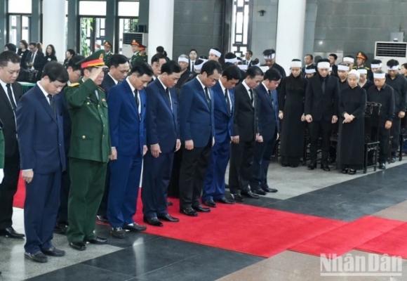 Đoàn đại biểu tỉnh Thái Nguyên viếng Tổng Bí thư Nguyễn Phú Trọng