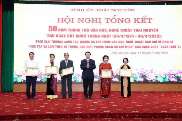 Tổng kết 50 năm thành tựu văn học, nghệ thuật Thái Nguyên