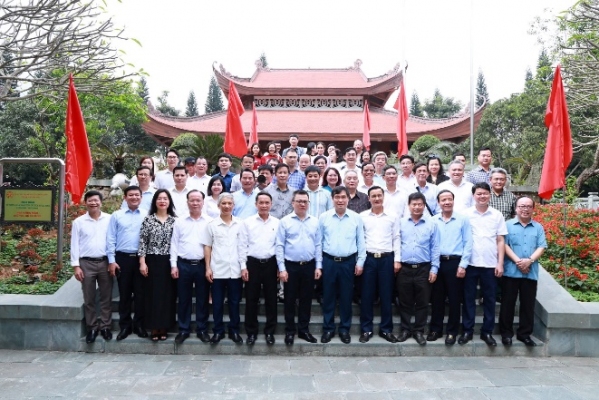 Hội Nhà báo Việt Nam về nguồn tại Thái Nguyên
