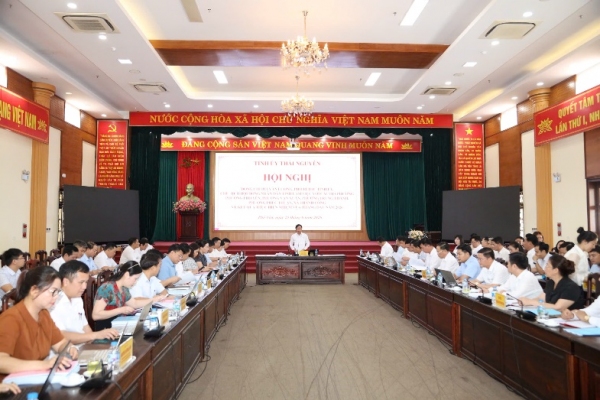 Thường xuyên kiểm tra, đôn đốc, kịp thời tháo gỡ khó khăn, phấn đấu hoàn thành toàn diện các mục tiêu, nhiệm vụ năm 2026