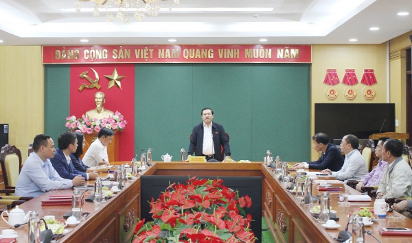 Đồng chí Phó Trưởng ban Thường trực Ban Tuyên giáo Trung ương thăm và làm việc tại Ban Tuyên giáo Tỉnh ủy Thái Nguyên
