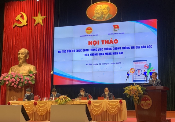 Vai trò của tổ chức Đoàn trong việc phòng chống thông tin giả, xấu độc trên không gian mạng