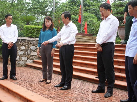 Kiểm tra công tác chuẩn bị tổ chức Hội thảo khoa học và Chương trình kỷ niệm 75 năm Bác Hồ về ATK Định Hoá