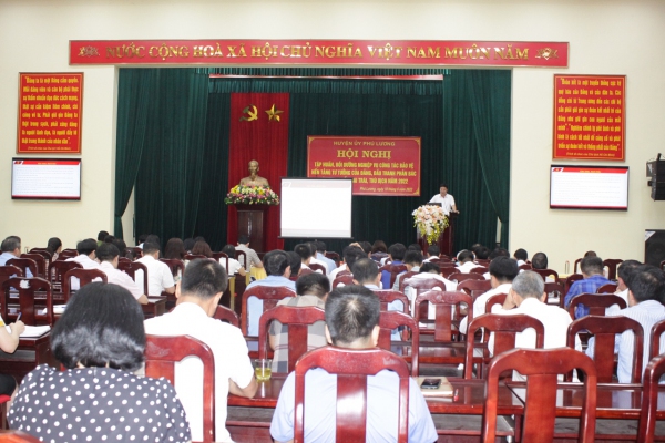 Phát huy vai trò của cấp ủy trong bảo vệ nền tảng tư tưởng của Đảng