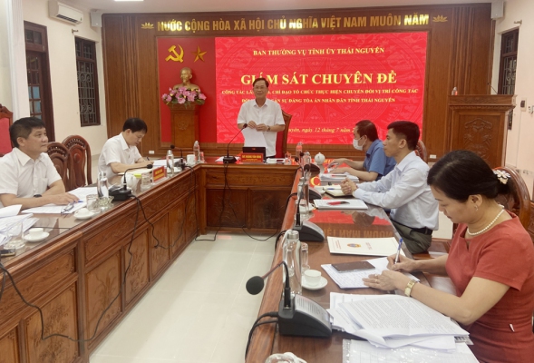 Giám sát công tác lãnh đạo, chỉ đạo tổ chức thực hiện chuyển đổi vị trí công tác