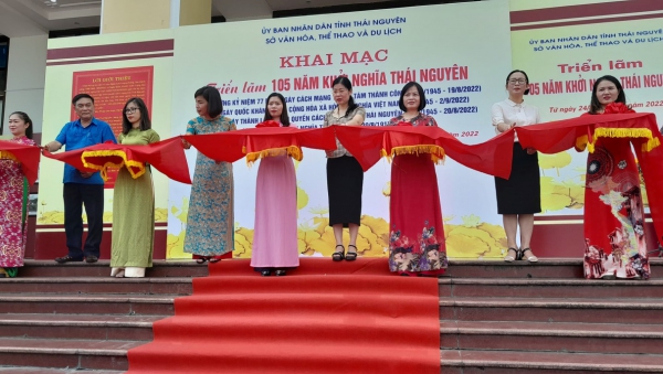 Khai mạc Triển lãm 105 năm khởi nghĩa Thái Nguyên