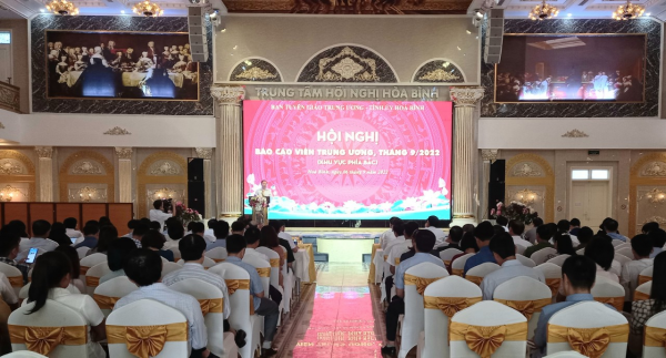 Hội nghị Báo cáo viên Trung ương khu vực phía Bắc