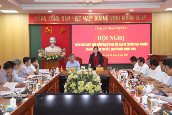 Gắn chặt công tác cán bộ với công tác xây dựng Đảng của Đảng bộ tỉnh