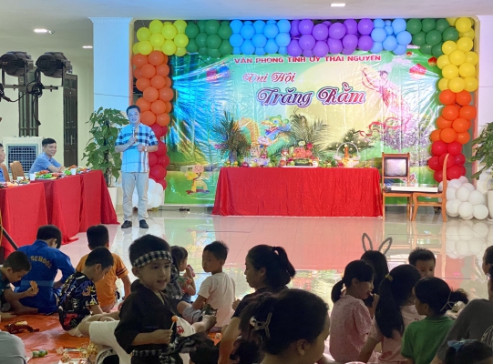 Văn phòng Tỉnh ủy tổ chức Đêm hội Trăng rằm