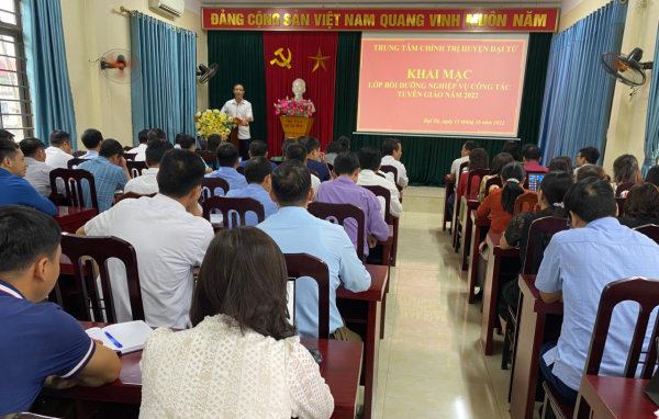 Đại Từ khai mạc lớp Bồi dưỡng nghiệp vụ công tác Tuyên giáo năm 2022