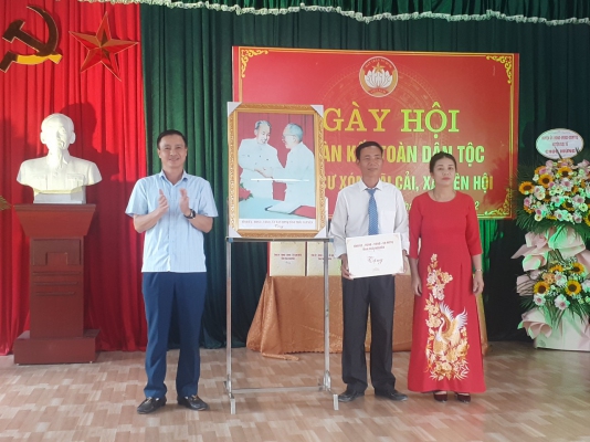 Phát huy truyền thống đại đoàn kết toàn dân tộc, xây dựng cộng đồng dân cư sung túc, hạnh phúc, phát triển