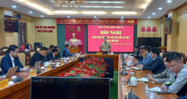 Tăng cường nắm bắt, phản ánh thông tin, định hướng dư luận đối với các vấn đề dư luận xã hội quan tâm