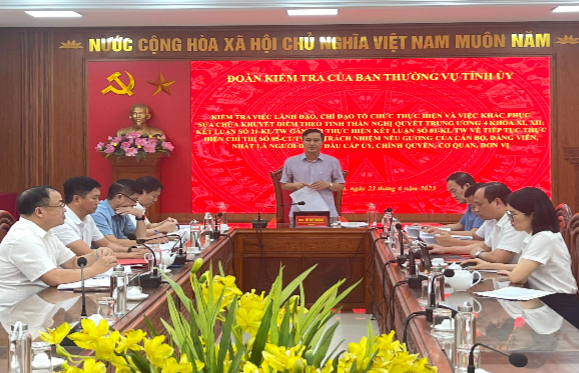 Kiểm tra việc thực hiện các nghị quyết, kết luận của Trung ương gắn với việc học tập và làm theo tư tưởng, đạo đức phong cách Hồ Chí Minh và trách nhiệm nêu gương của cán bộ, đảng viên  