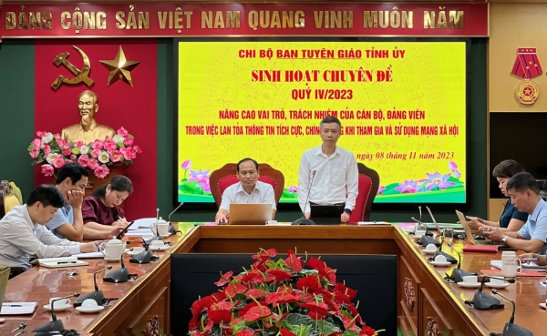 Nâng cao vai trò, trách nhiệm của cán bộ, đảng viên trong việc lan toả thông tin tích cực, chính thống