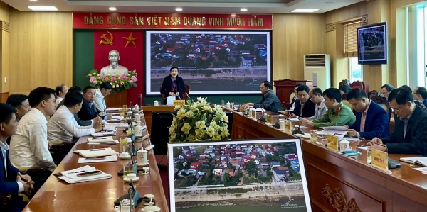 Đồng chí Bí thư Tỉnh uỷ tiếp công dân định kỳ