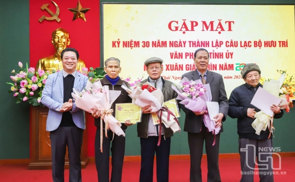Gặp mặt kỷ niệm 30 năm thành lập Câu lạc bộ Hưu trí Văn phòng Tỉnh ủy