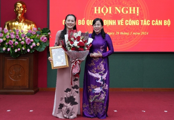 Công bố quyết định về công tác cán bộ tại Văn phòng Tỉnh ủy