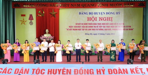 Đồng Hỷ sơ kết 3 năm thực hiện Kết luận số 01-KL/TW của Bộ Chính trị khóa XIII