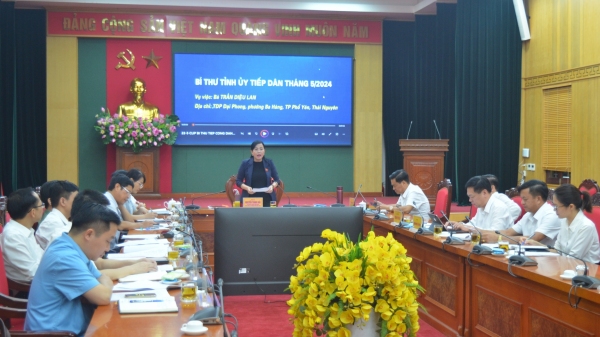 Đồng chí Bí thư Tỉnh uỷ tiếp công dân định kỳ tháng 5/2024