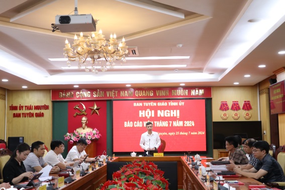 Hội nghị Báo cáo viên cấp tỉnh tháng 7 năm 2024