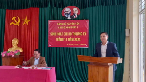 Đồng chí Trưởng ban Tuyên giáo Tỉnh ủy dự sinh hoạt chi bộ xóm tại huyện Đại Từ