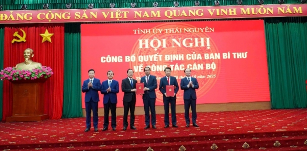 Công bố Quyết định của Ban Bí thư Trung ương về công tác cán bộ