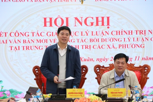 Triển khai các văn bản mới về công tác bồi dưỡng lý luận chính trị tại trung tâm chính trị các xã, phường