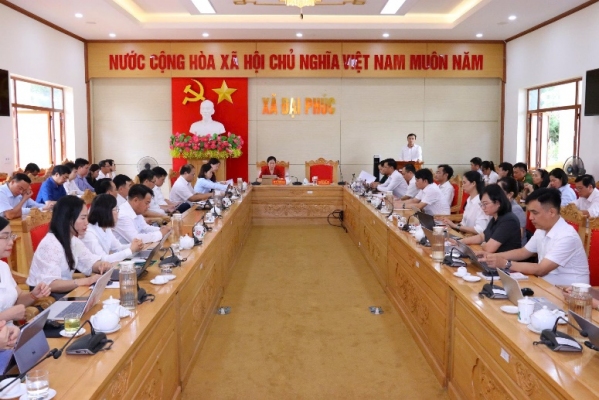 Cung cấp kịp thời các thông tin thời sự và định hướng công tác tuyên truyền tháng 8 cho đội ngũ báo cáo viên cấp tỉnh