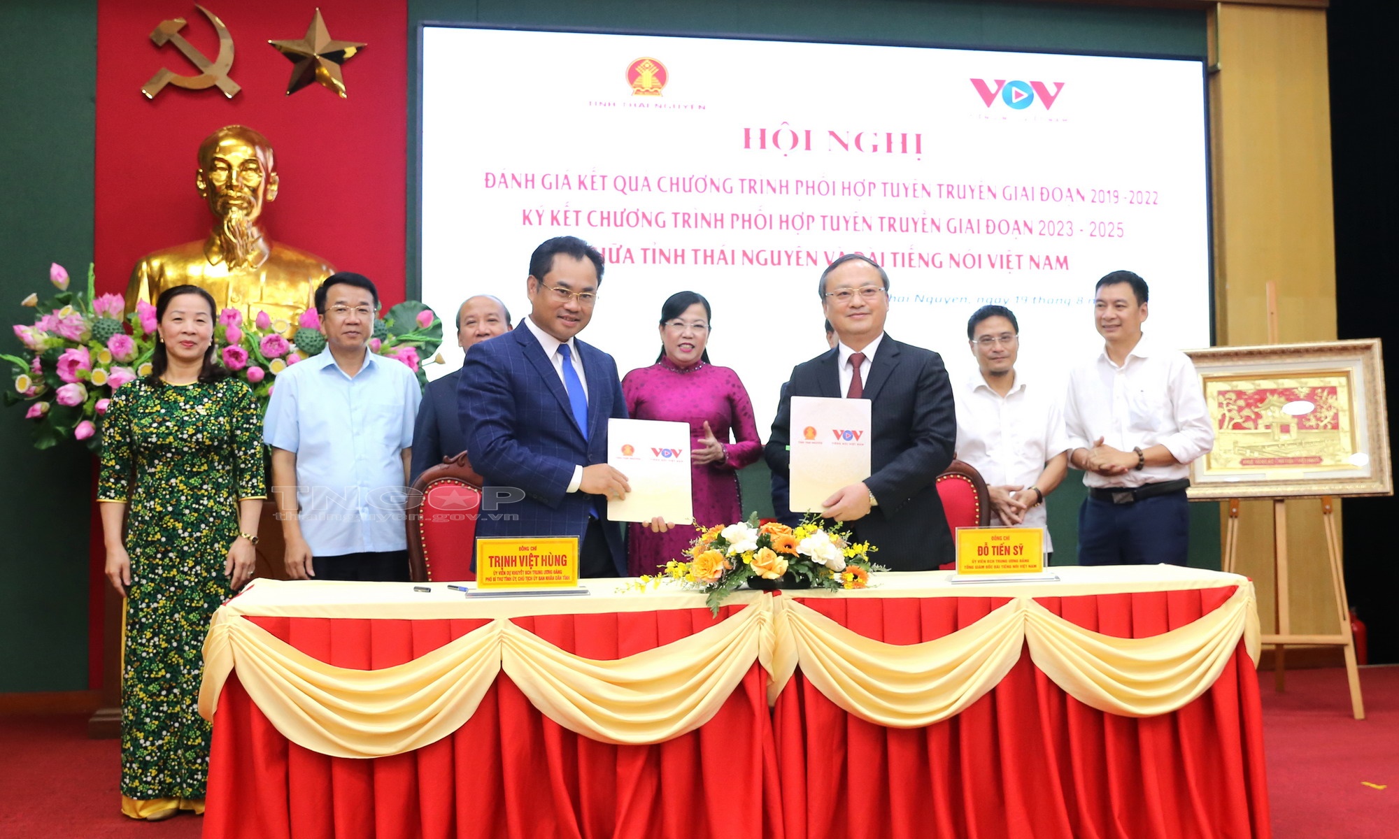 UBND tinh 3 (Anh dai dien)
