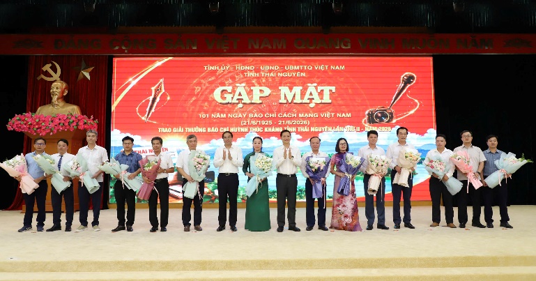Thái Nguyên: Gặp mặt đại biểu các cơ quan báo chí, trao Giải thưởng Báo chí Huỳnh Thúc Kháng lần thứ II - năm 2026
